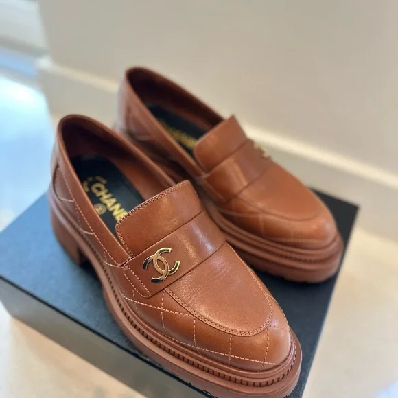 CHANEL Brown Quilted Leather Platform Loafers with Gold CC - Picture 2 of 7